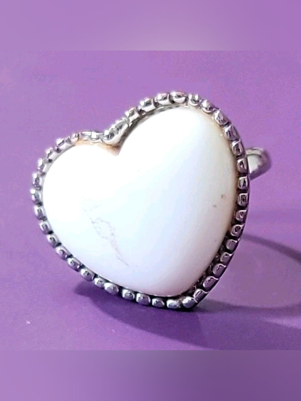 Silver-Tone Heart-Shaped White Cabochon Cocktail Ring Size 6 Love & Hearts